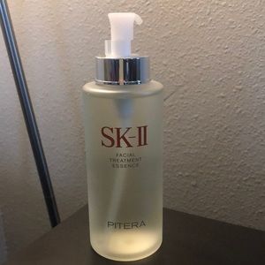 SK-II Facial Treatment Essence by Pitera